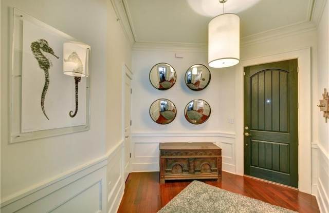 10 Marina Drive Gallery 2