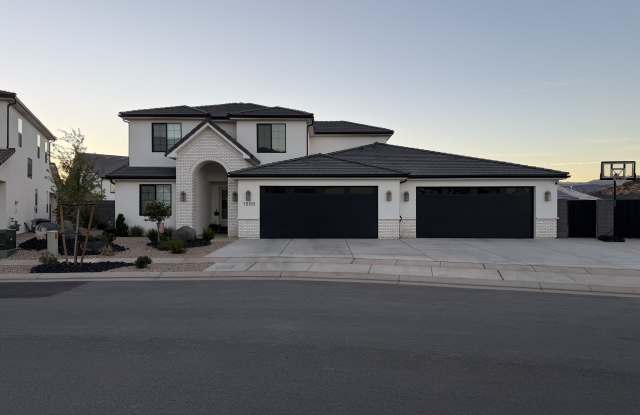 1888 S Gavin Ct Gallery 1