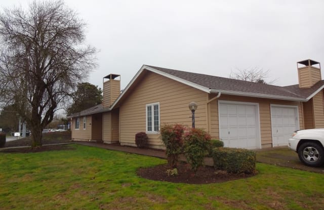 2796 Chad Dr - 2796 Chad Dr, Eugene, OR 97408
