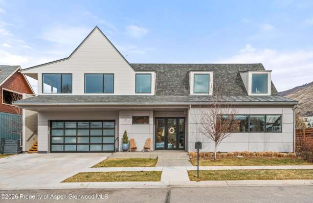 113 Valley Court photos photos