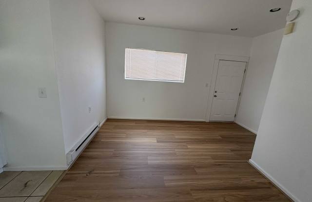 3103 Ingalls Street Gallery 2