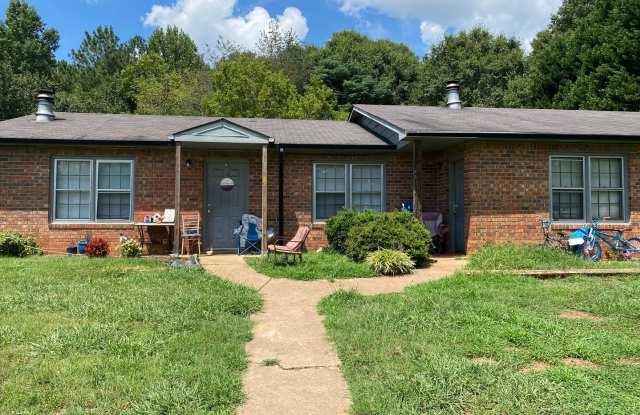 2 bed 1 bath in Bogart! Gallery 1