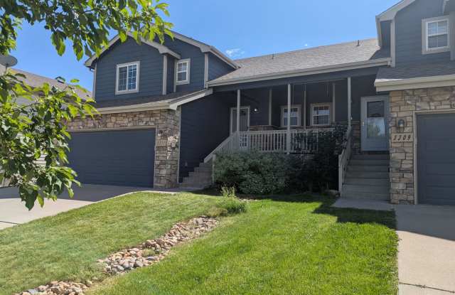 AWESOME 3-BDRM, 3-BATH, 4-LEVEL HOME AVAILABLE FOR IMMEDIATE OCCUPANCY IN photos photos