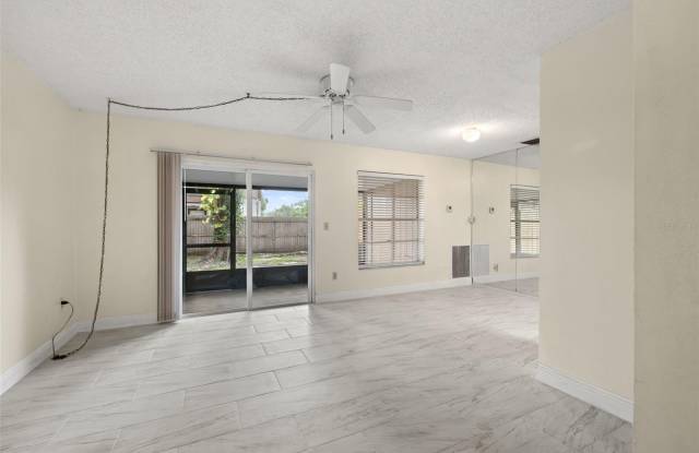 13906 VILLAGE VIEW DRIVE Gallery 2