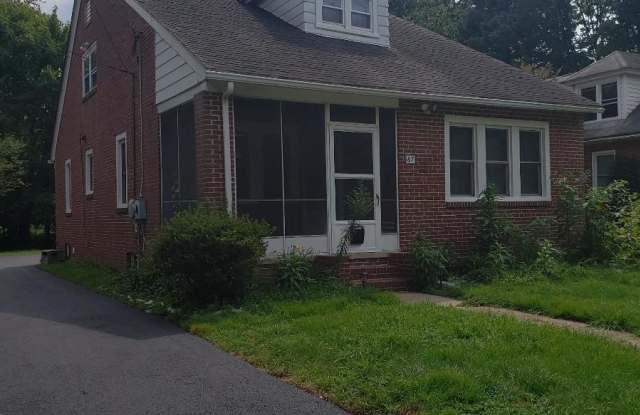 87 KELLS AVENUE Gallery 2
