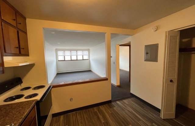 Phalen Apartments on Maryland! Gallery 2