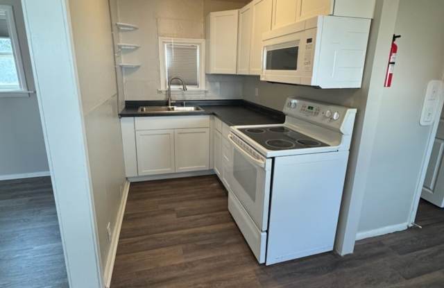 1213 1/2 West Pine Street - 1213 West Pine Street, Rawlins, WY 82301