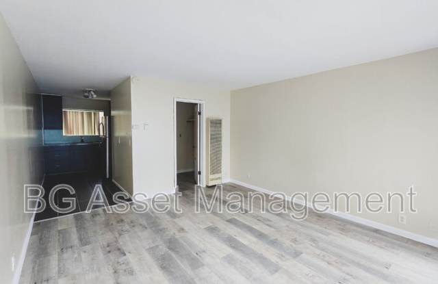480 Crescent Street photos photos