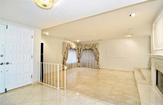 4724 Monarca Drive Gallery 2