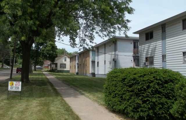 806 15th Avenue Southwest - 806 15th Avenue Southwest, Cedar Rapids, IA 52404