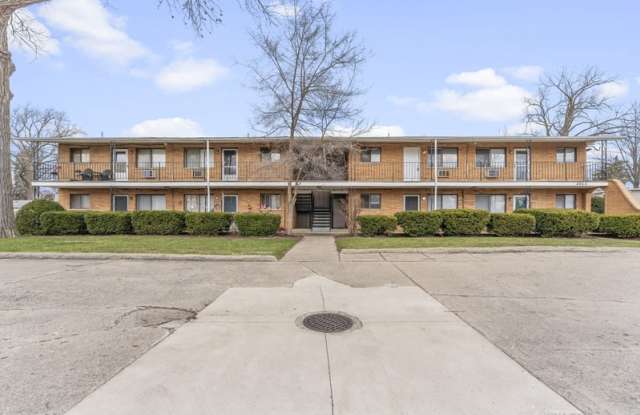 4064 Columbus St. - 7 photos photos