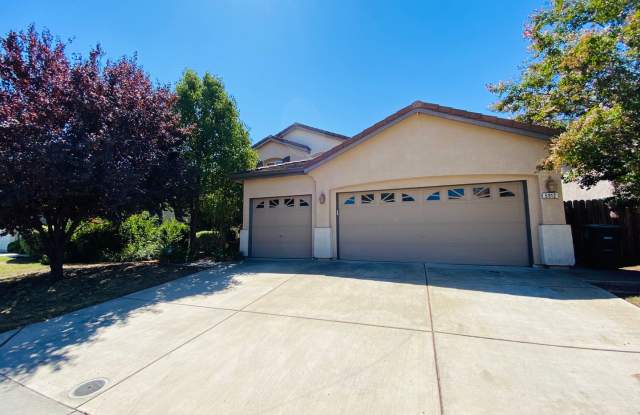 Spacious and Beautiful Home Close to a Huge Park photos photos
