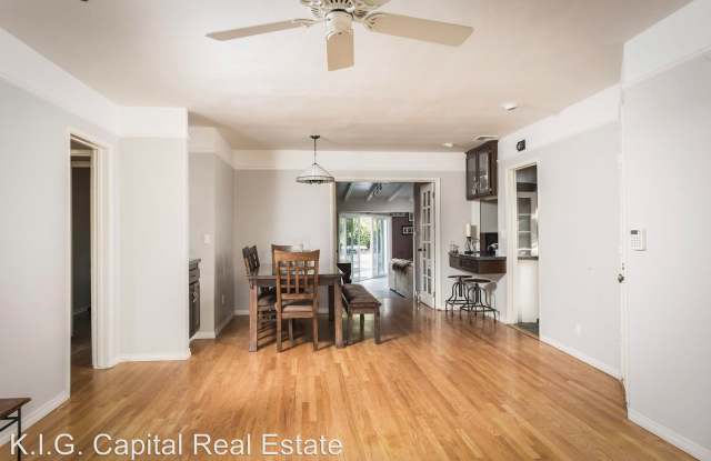 16838 Addison Gallery 3