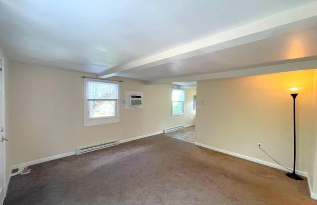 490 COSTER Road Gallery 4