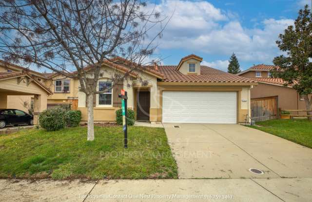 Twelve Bridges home - 3bdm + Den  Loft! - 724 Deer Park Drive, Lincoln, CA 95648