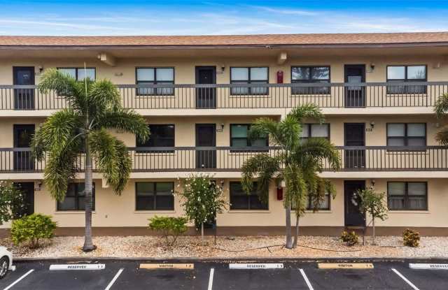305 30TH AVENUE W - 305 30th Avenue West, South Bradenton, FL 34205