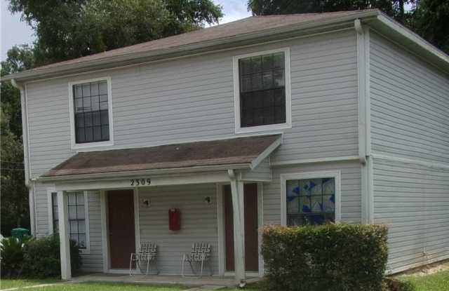 2309 Carter Street Gallery 1