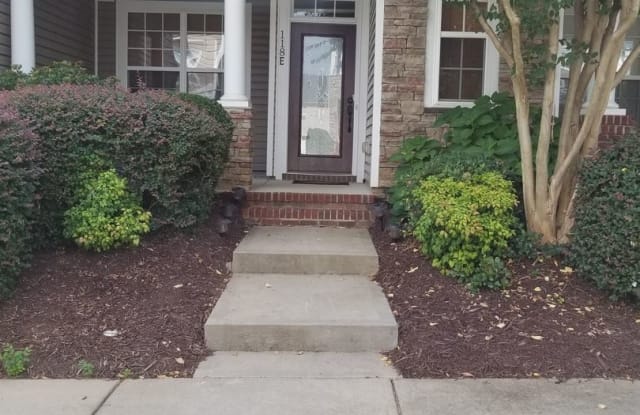 118 Walnut Cove DR. Unit E - 118 Walnut Cove Dr, Mooresville, NC 28117