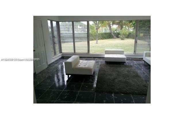 1100 N Shore Dr photos photos