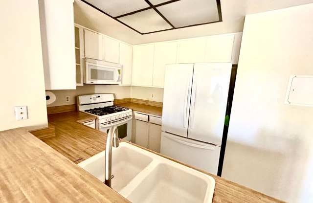 Great location! 2 bed 2 bath Simi Valley condo! photos photos Great location! 2 bed 2 bath Simi Valley condo! photos photos