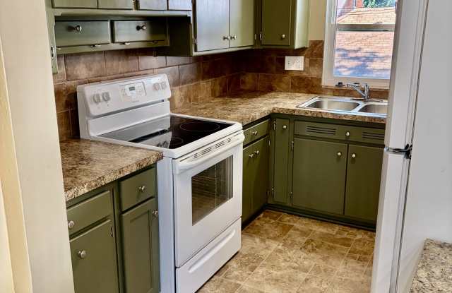 2821 Gunckel Blvd - Upper photos photos