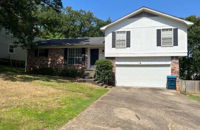 14 Feldspar Ct., Little Rock AR 72212 - Nice 3br 2ba split level, Pleasant Forest Gallery 1