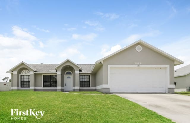 948 Buford Street Northwest - 948 Buford Street Northwest, Palm Bay, FL 32907