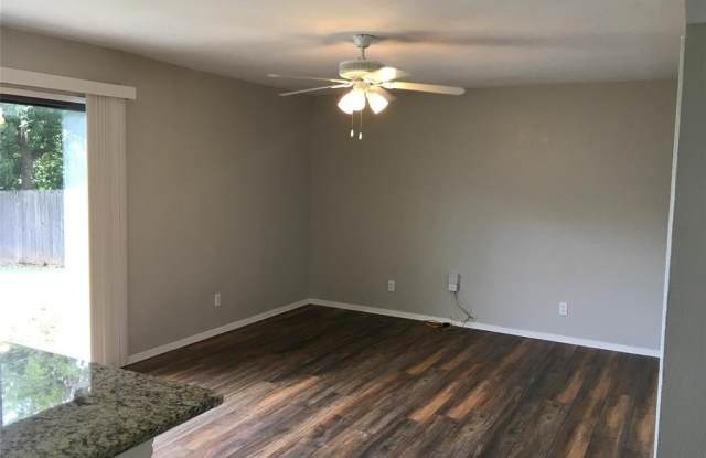 6801 Blackberry Drive Gallery 4