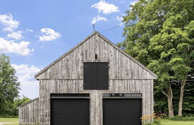 88 Post Road Gallery 4