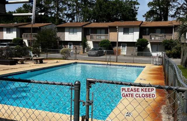 New Listing! - 206 Fourth Street Southeast, Fort Walton Beach, FL 32548