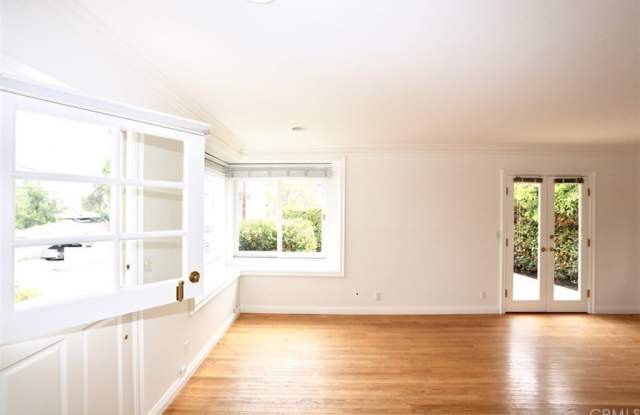 521 Saint Anns Drive Gallery 3