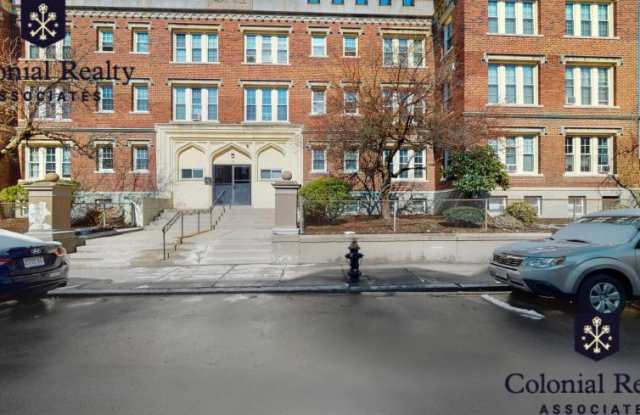 15 Glenville Ave. - 15 Glenville Avenue, Boston, MA 02134