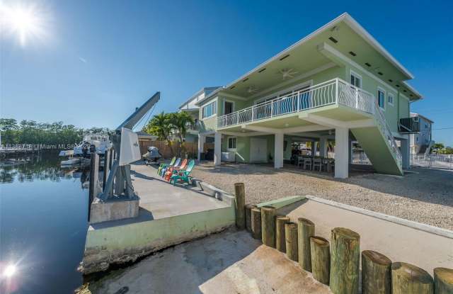 470 Big Pine Rd - 470 Big Pine Road, Key Largo, FL 33037
