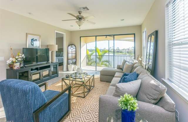 Brand new Construction Coach Home in Paloma Overlooking the Lake! photos photos