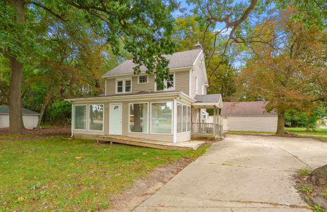 3743 Gull Road Gallery 1