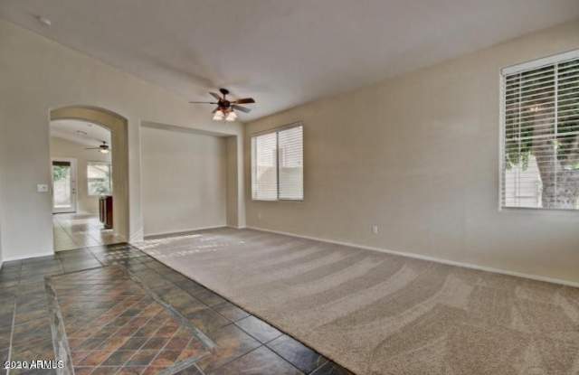 6904 W PONTIAC Drive Gallery 2