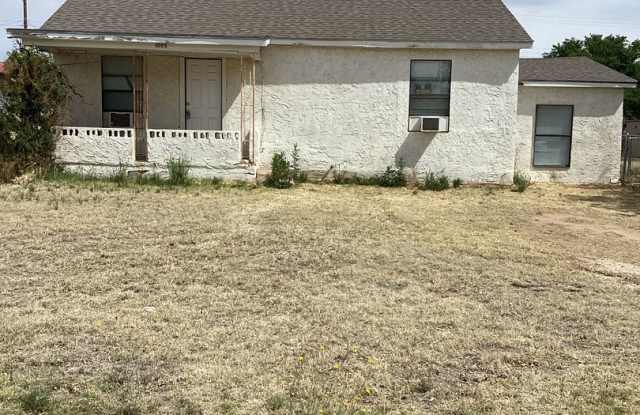 Newly Updated 2 bedroom Close to Morrison Park and High School!  Pets Welcome Upon Approval! photos photos