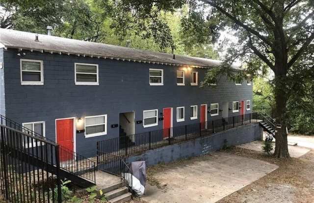 574 Cooper Street SW photos photos