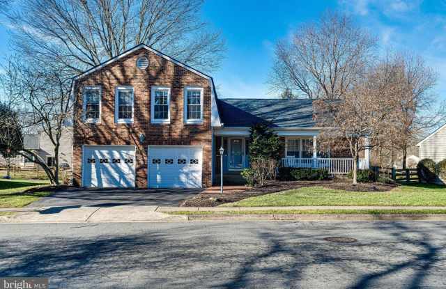 3022 DOWER HOUSE Drive Gallery 1
