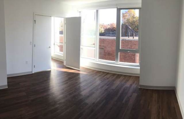 86 S Huntington Ave Gallery 3