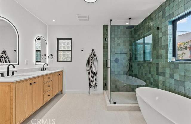 13636 Riverside Drive photos photos