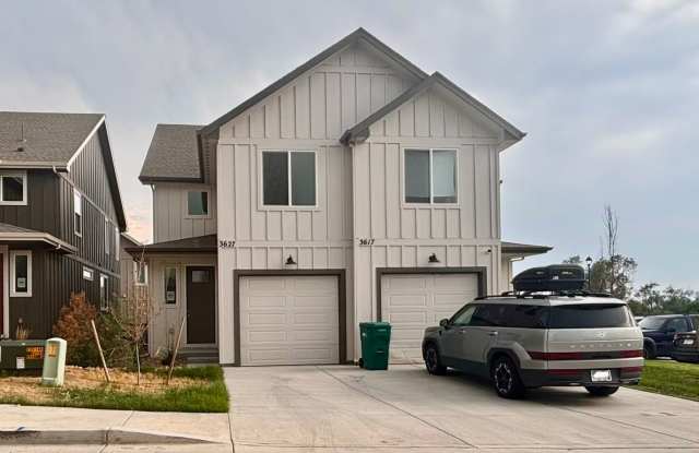 Brand New 3-Bedroom Townhomes Available photos photos Brand New 3-Bedroom Townhomes Available photos photos
