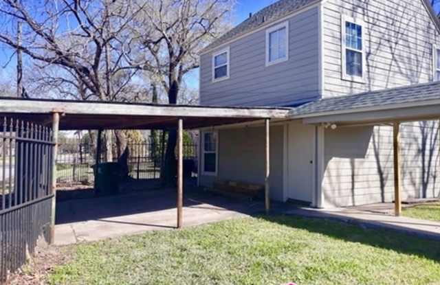 2021 Santa Rosa St - 2021 Santa Rosa Street, Houston, TX 77023