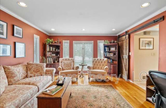 8709 Hidden Hill Ln Gallery 3