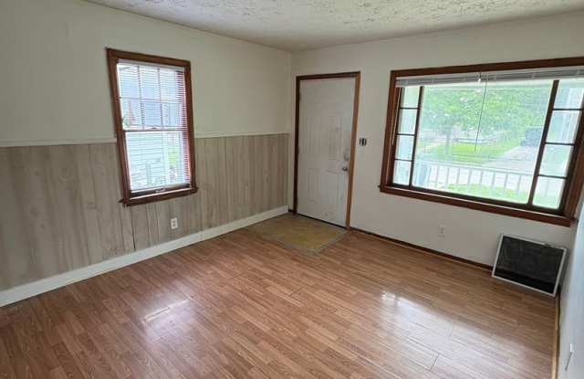 Single Family Ranch 2 bed 1 bath in North Linden photos photos