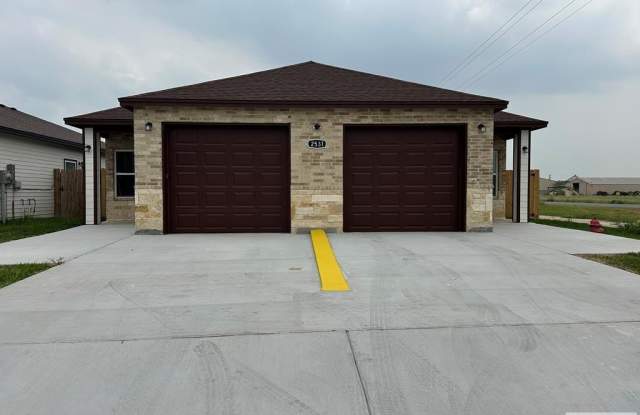 2531 S VALLEY CIRCLE - 2531 South Valley Circle, Solis, TX 78559