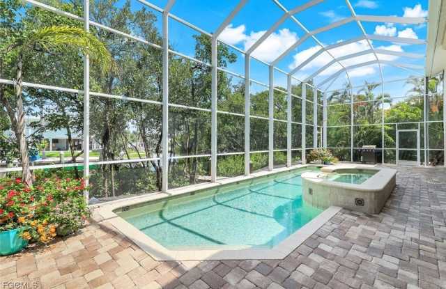 21580 Indian Bayou Drive unit: 582 photos photos