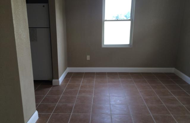 313 N. Todds Ferry Rd. photos photos