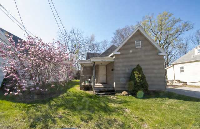 3 Bed 2 Bath Home Gallery 1