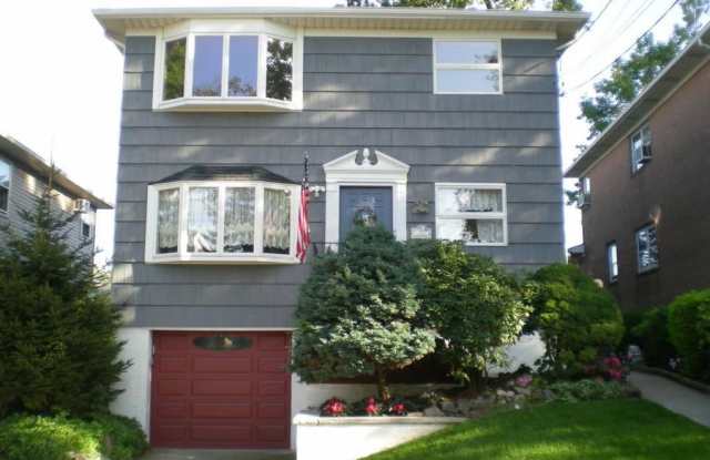 482 O'gorman Avenue 2/f photos photos